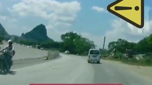 惊呆的吃瓜观众,惊呆观众！吃瓜现场再现惊人一幕